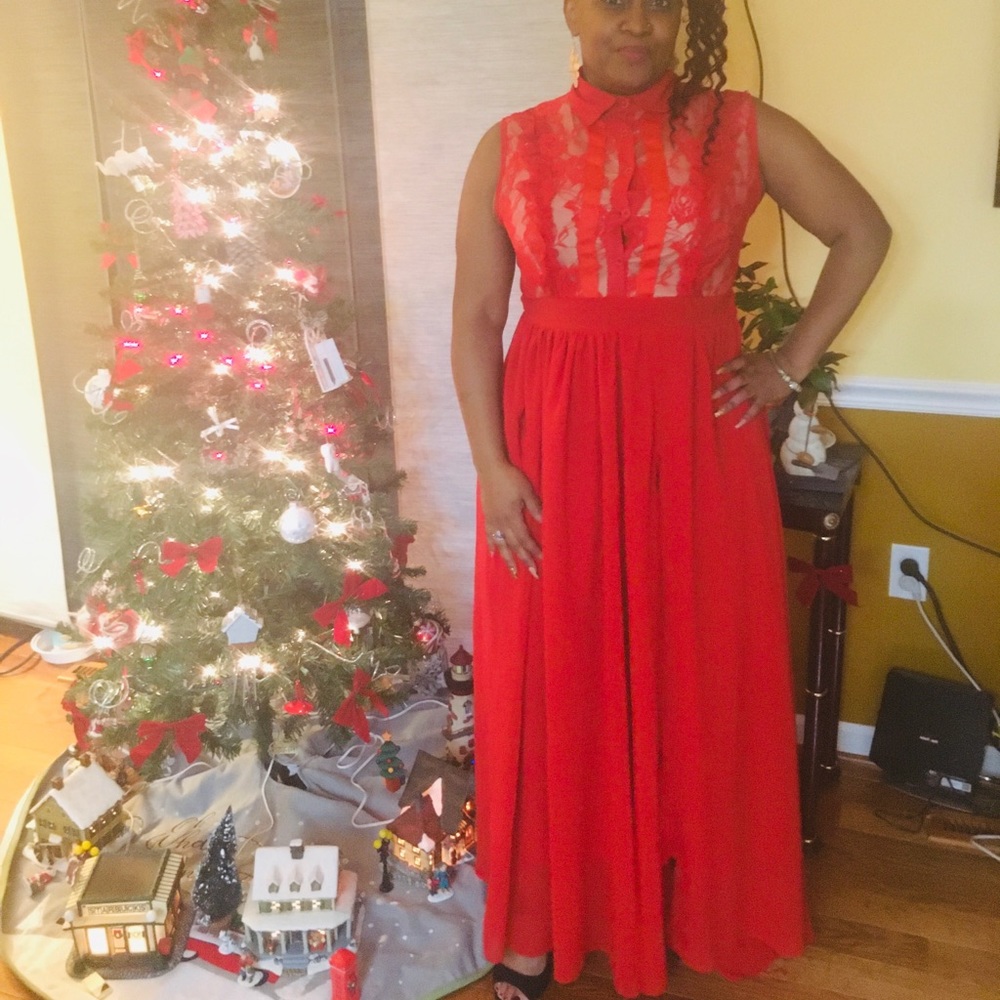 Red Sleeveless Dress 💃🏽